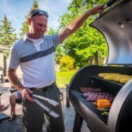 Broil King Regal Pellet 500 Smoker and Grill BK496051 - Image 3